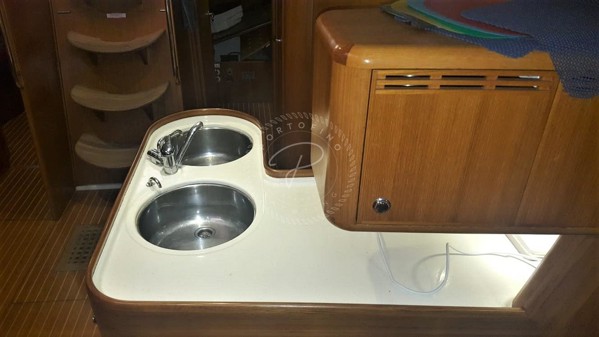 2001 X-YACHTS 562