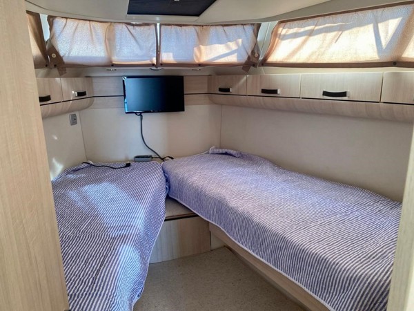 2016 GREENLINE 33 HYBRID