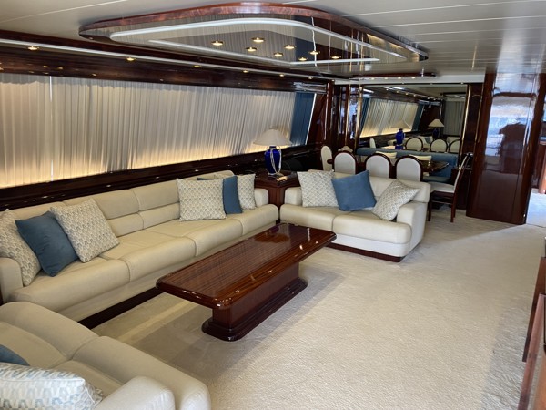 2000 FALCON 86