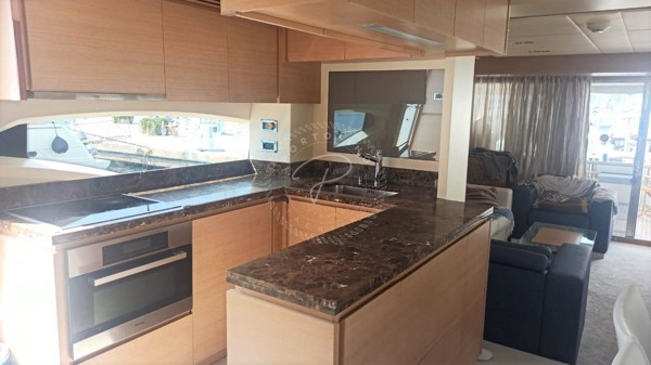 2012 AZIMUT 78 FLY