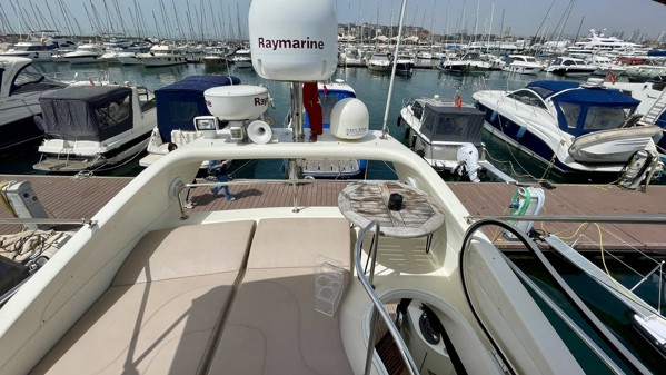 2003 AZIMUT 42 FLY