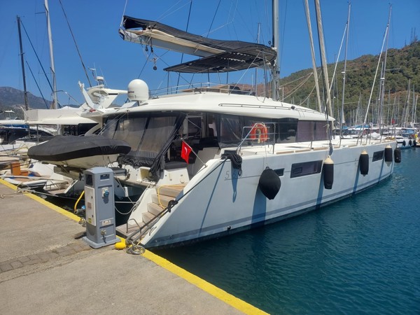 2017 LAGOON 560 
