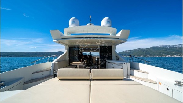 2009 AZIMUT 68S