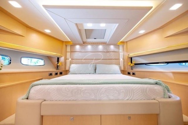 2014 SUNSEEKER MANHATTAN 88