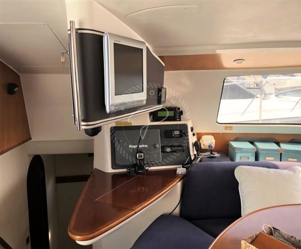 2002 FOUNTAINE PAJOT BELIZE 43