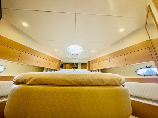 2009 FAIRLINE PHANTOM 48