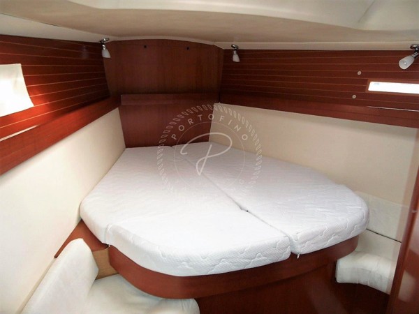 2010 DUFOUR 425 GL