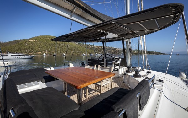 2017 LAGOON 560 
