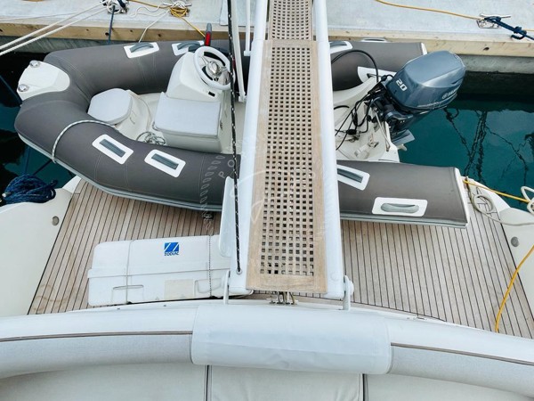 2009 FAIRLINE PHANTOM 48
