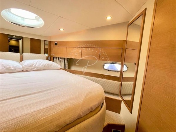 2009 FAIRLINE PHANTOM 48