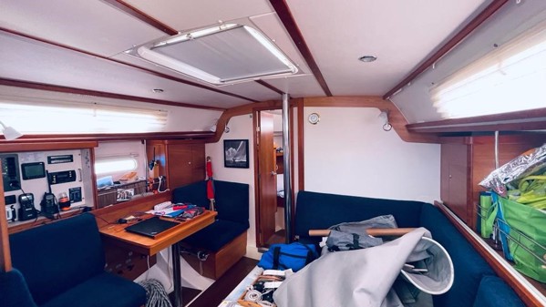 2009 HANSE 370 E 