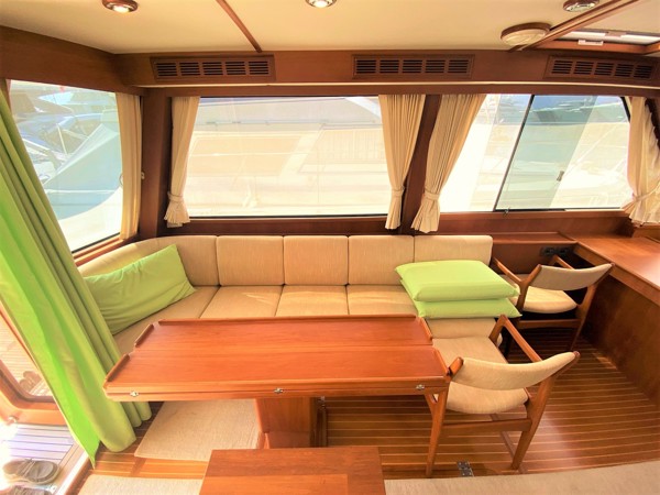 2004 GRAND BANKS EASTBAY 54 SX