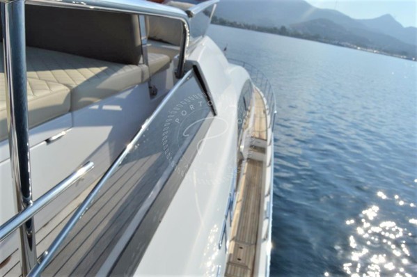2017 AZIMUT 77S