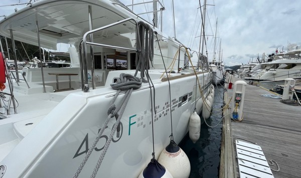 2016 LAGOON 450 F