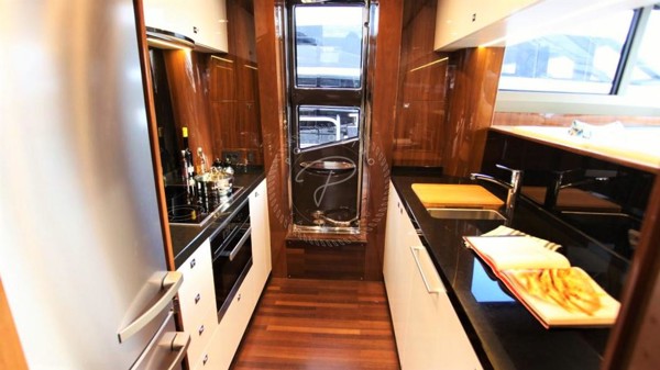 2014 PRINCESS 82