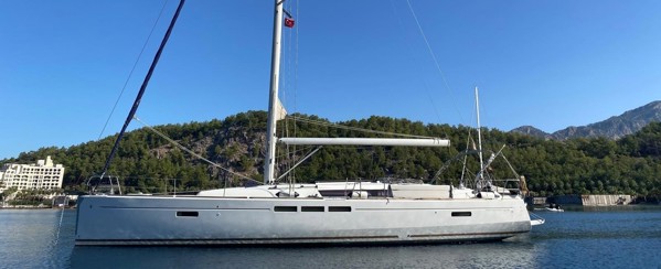 2017 JEANNEAU 519