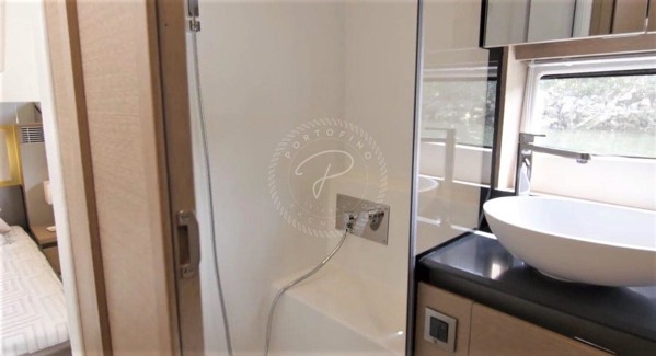 2018 PRESTIGE 460 FLY