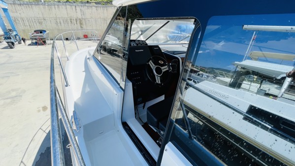 2014 JEANNEAU NC 11