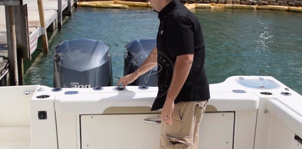 2016 SAILFISH 325 DC