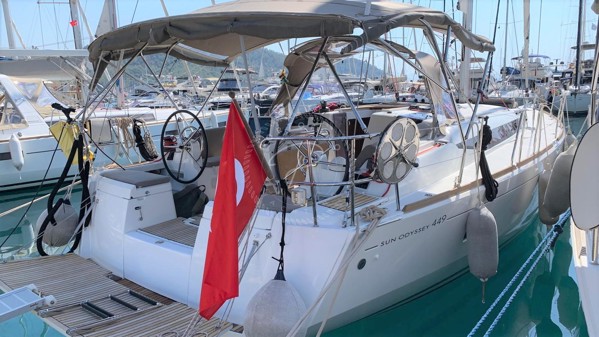2017 JEANNEAU SUN ODYSSEY 449
