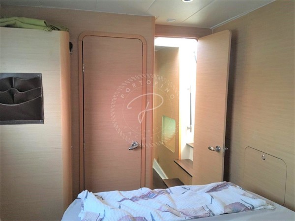 2011 LAGOON 400
