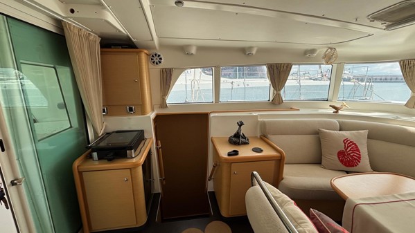 2008 LAGOON 440