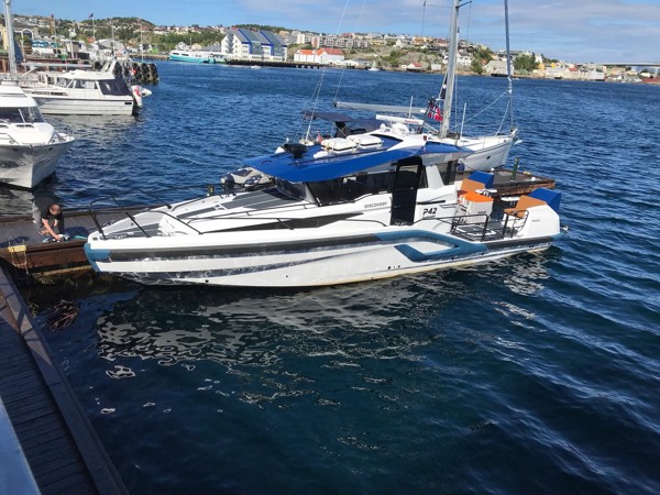 2021 HYDROLIFT PATROL 42 DISCOVER