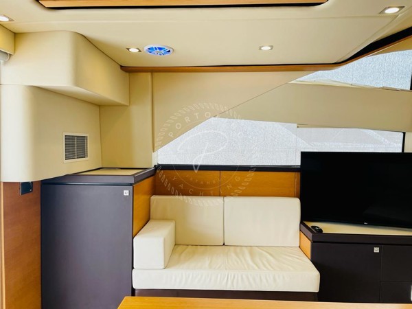 2009 FAIRLINE PHANTOM 48