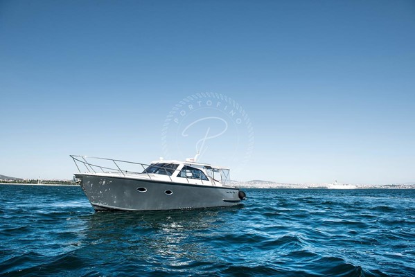 2015 YUKA 12MT LOBSTER