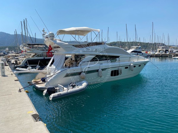 2009 FAIRLINE PHANTOM 48