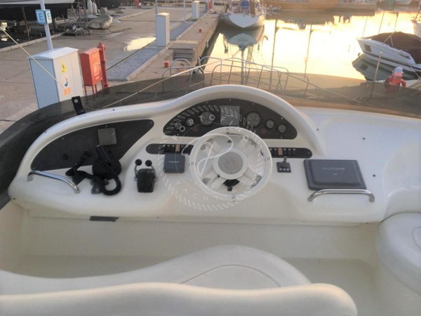 2007 AZIMUT 46 FLY