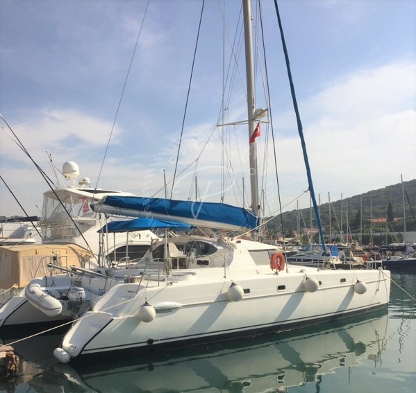 2002 FOUNTAINE PAJOT BELIZE 43