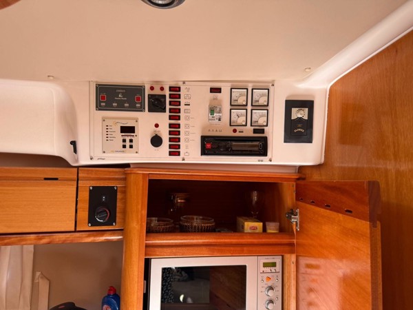 2006 BAVARIA 38 SPORT HT