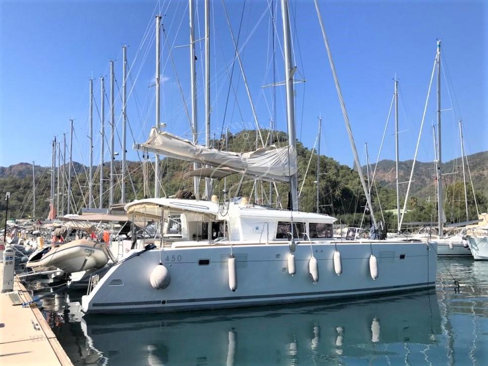 2015 LAGOON 450 F