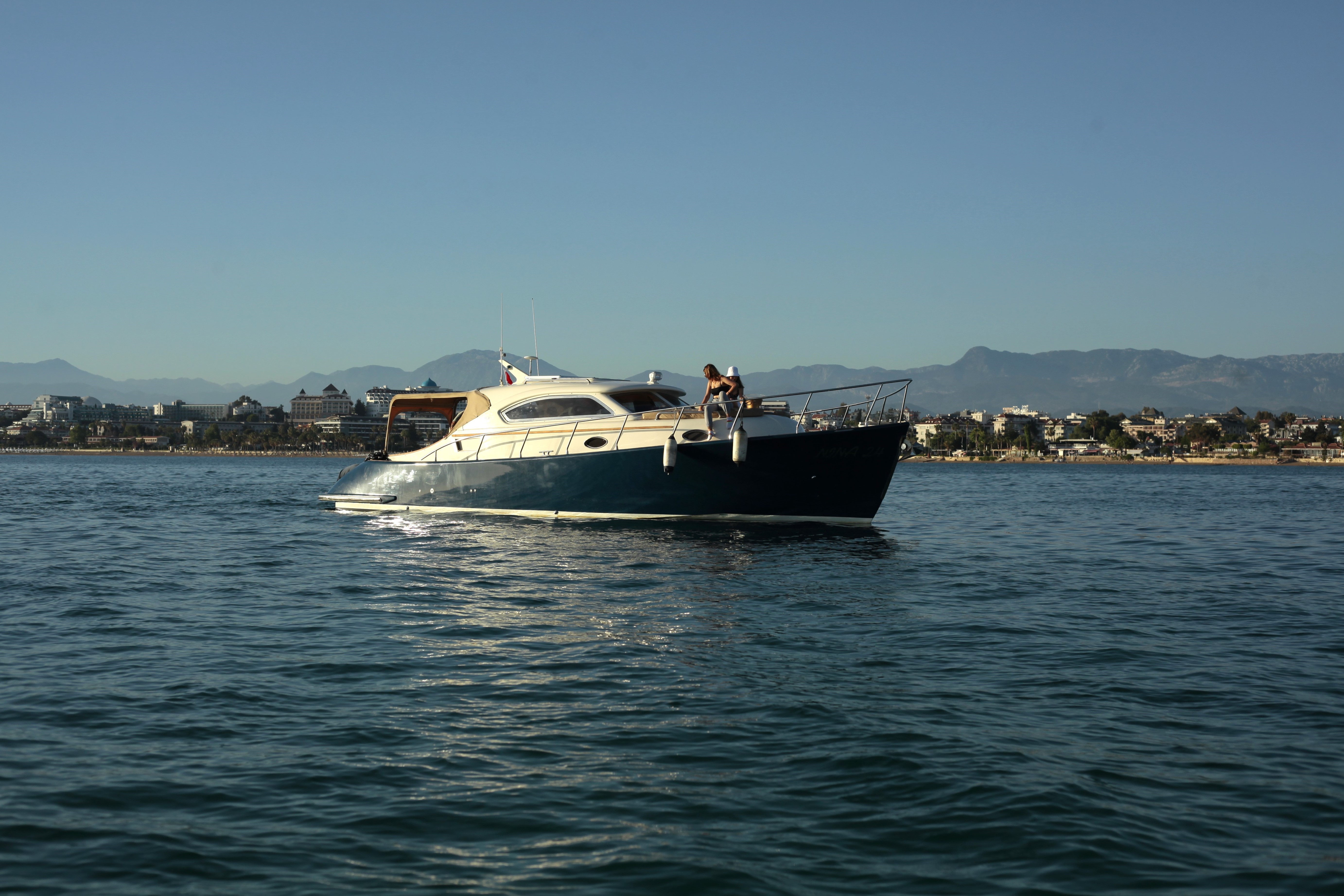 2013 MAR YACHT 40 LOBSTER