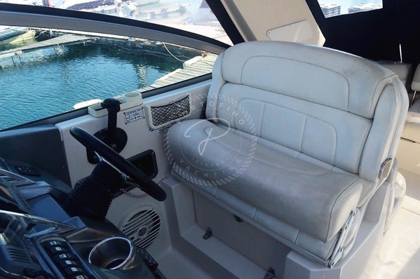 2011 MONTEREY 295 SCR