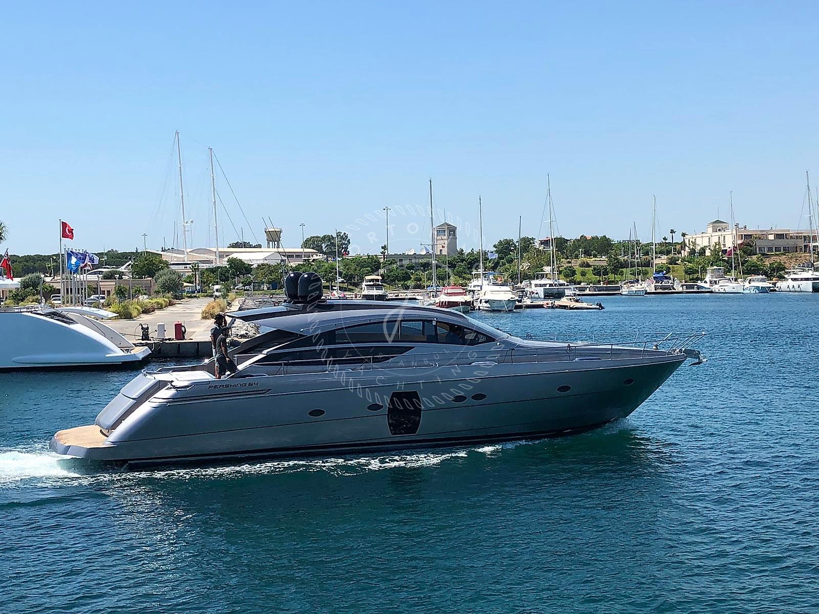 2009 PERSHING 64