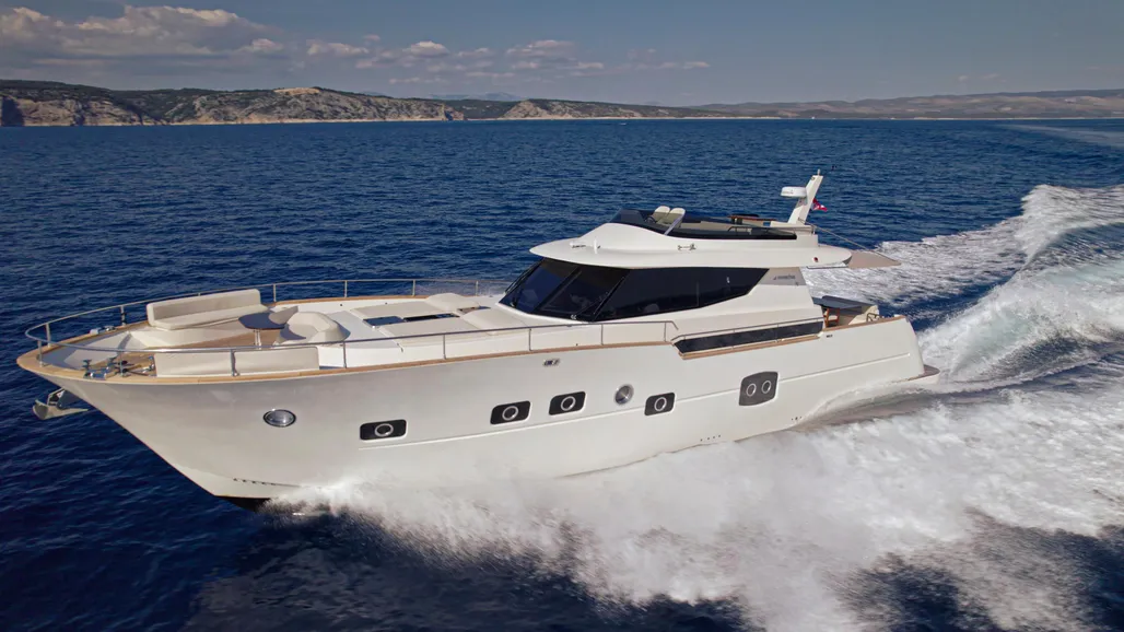 2022 MONACHUS 70 FLY
