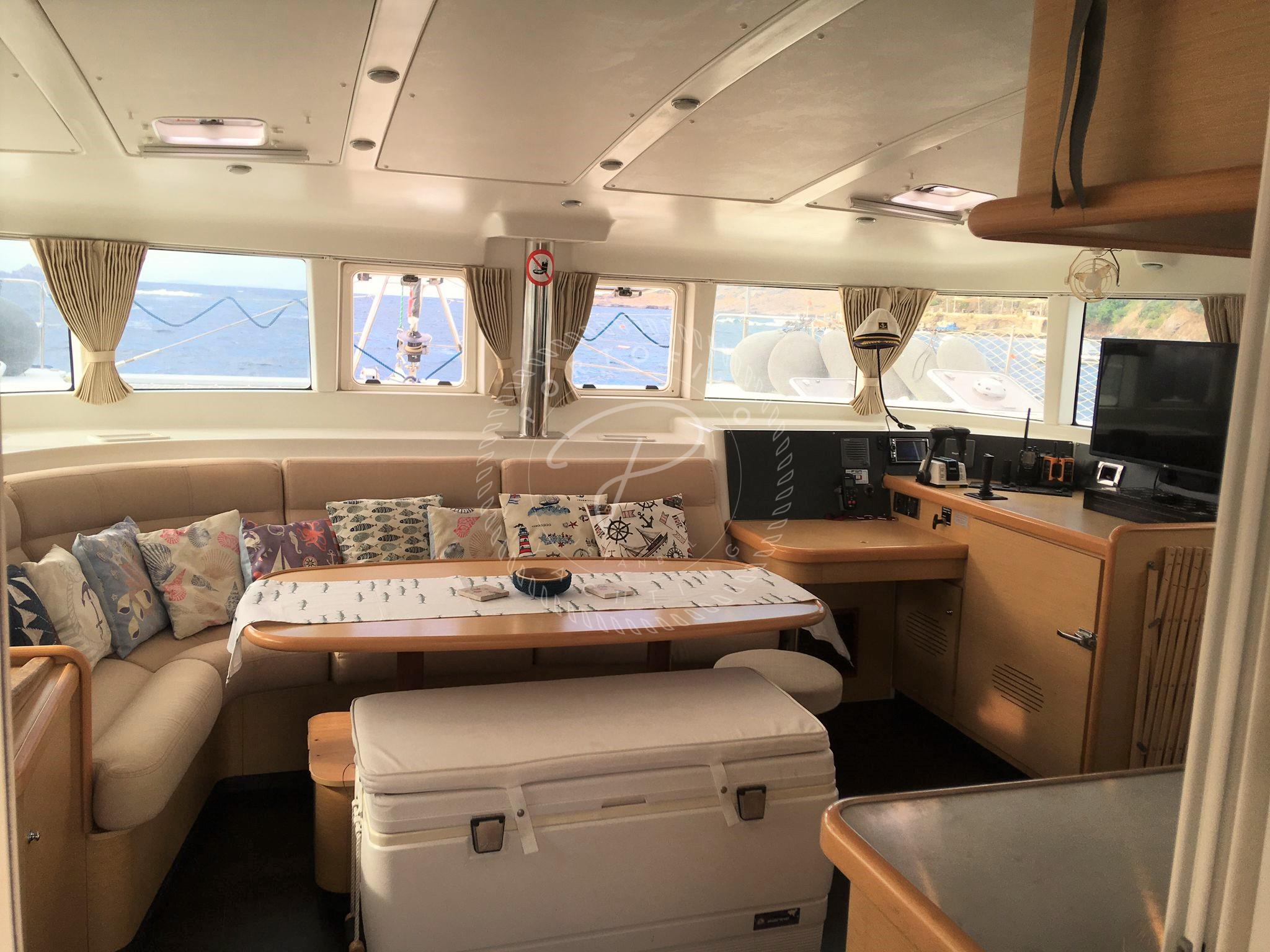 Lagoon 440 clearance