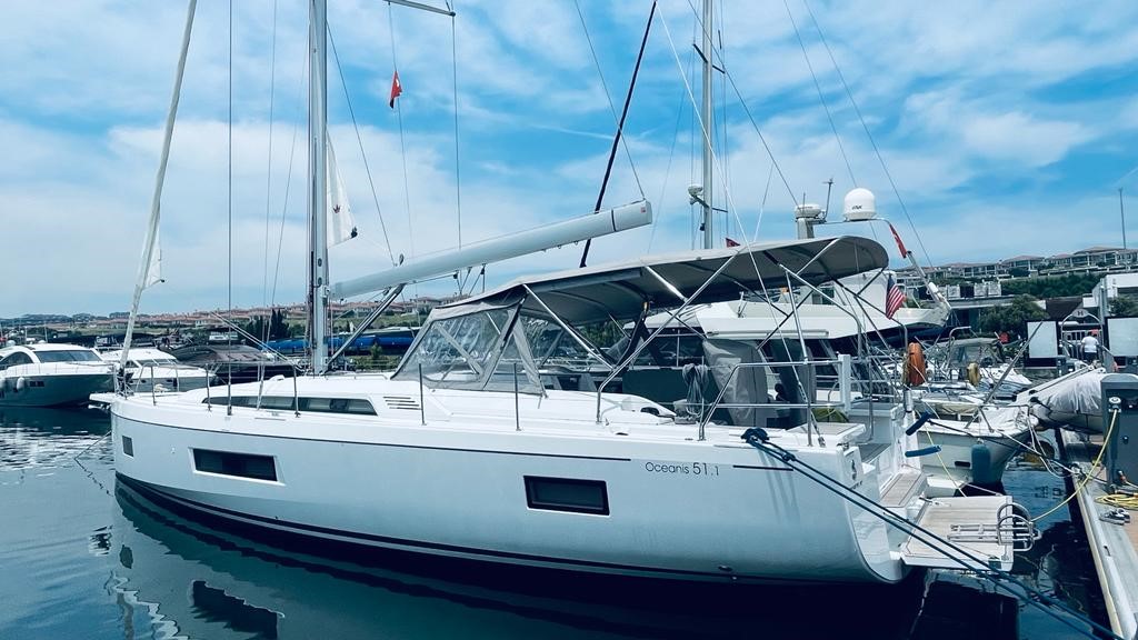 2023 BENETEAU OCEANIS 51.1